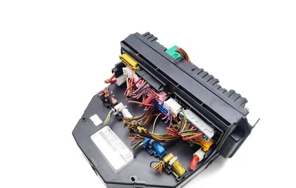 Mercedes-Benz E AMG W212 Fuse module A2129008307 A2129016100 A2129020603