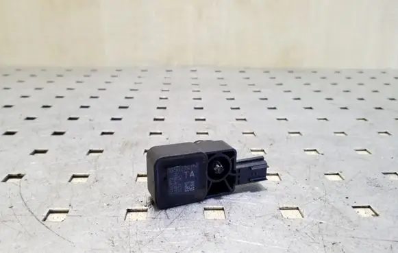 Opel Insignia A Airbag deployment crash/impact sensor 13502341