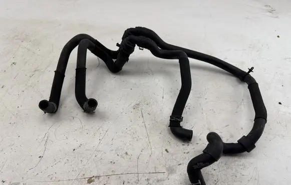 Volkswagen Golf VIII Engine coolant pipe/hose 1J0122291C