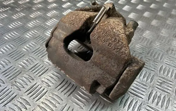 Volkswagen Touareg I Front brake caliper