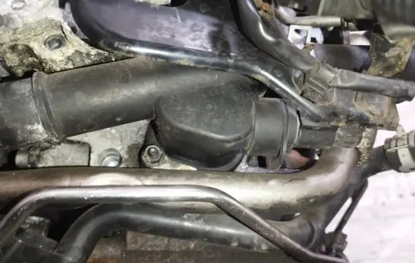 Mitsubishi Outlander Engine coolant pipe/hose 038121132g