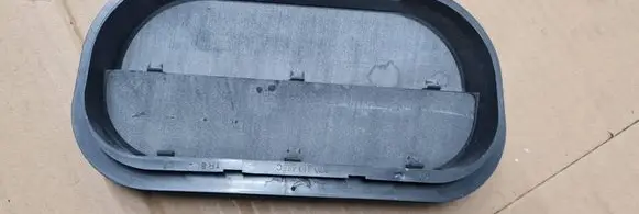 Audi A5 Quarter panel pressure vent 6R0819465C