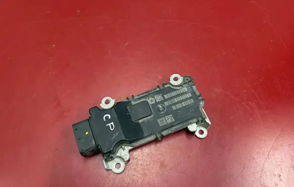 Chrysler Pacifica Gearbox control unit/module 68425477AA