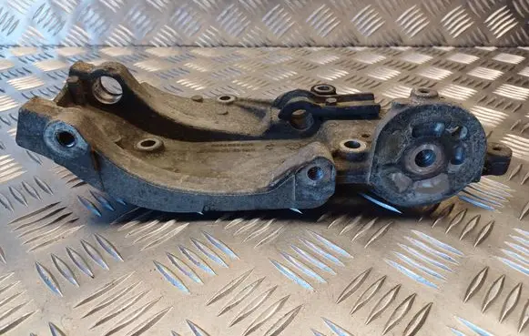 Volvo S40 Generator/alternator bracket 9682367380