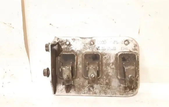 Audi A4 S4 B5 8D Coolant fan relay 8D0959493A