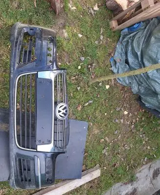 Volkswagen Golf V Front bumper 