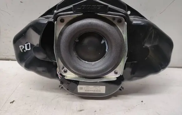 Audi A8 S8 D4 4H Subwoofer speaker 4H0035297