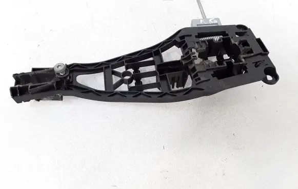 Rear door exterior handle/bracket