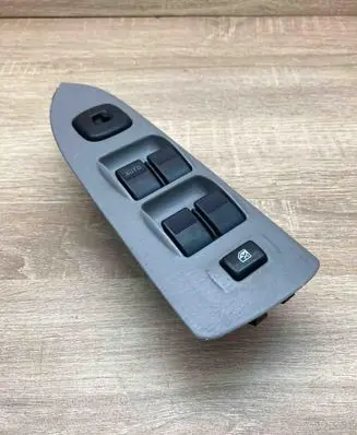 Mazda Premacy Electric window control switch CB0866350A C8HD135
