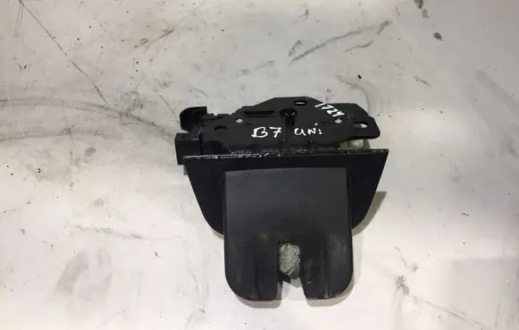 Audi A4 S4 B7 8E 8H Tailgate/trunk/boot lock/catch/latch 8P4827505C