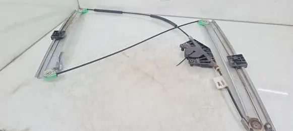 Front window lifting mechanism without motor
