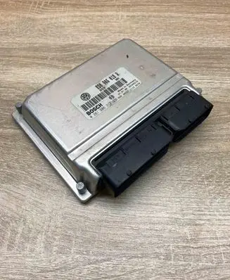 Volkswagen PASSAT B5 Engine control unit/module ECU 8D0906018R 0261206317