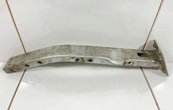 Audi A8 S8 D3 4E Fender mounting bracket