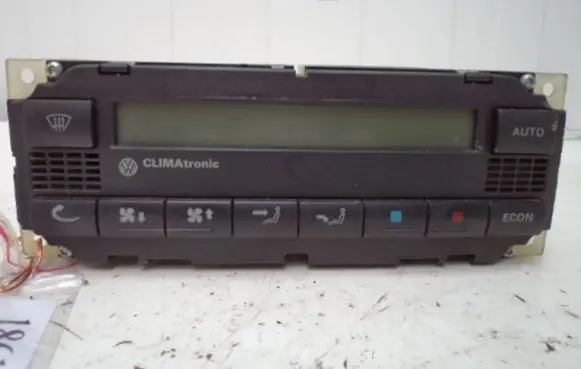 Volkswagen PASSAT B5 Climate control unit