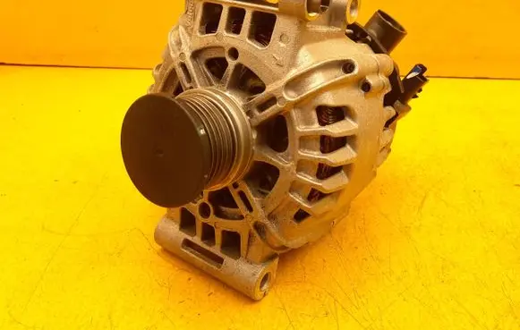 Citroen C5 X Generator/alternator 9839200980