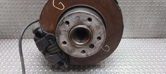 BMW 1 E81 E87 Front wheel hub 6764444