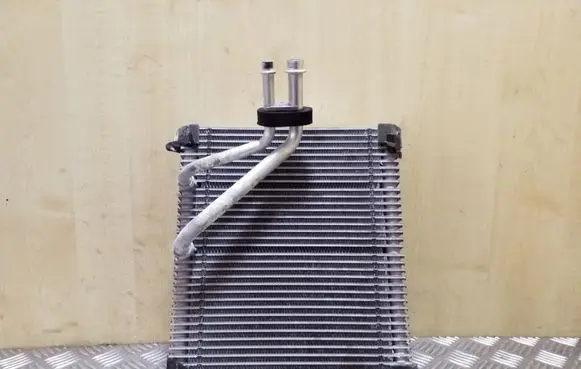 Air conditioning (A/C) radiator (interior)