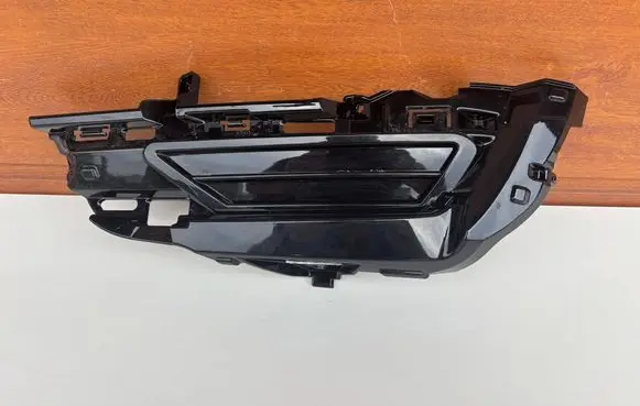 Volvo XC60 Front bumper lower grill 32234967
