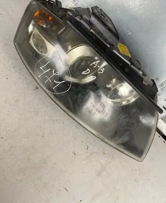 Audi A3 S3 8P Headlight/headlamp 8R0941004D 0301206272
