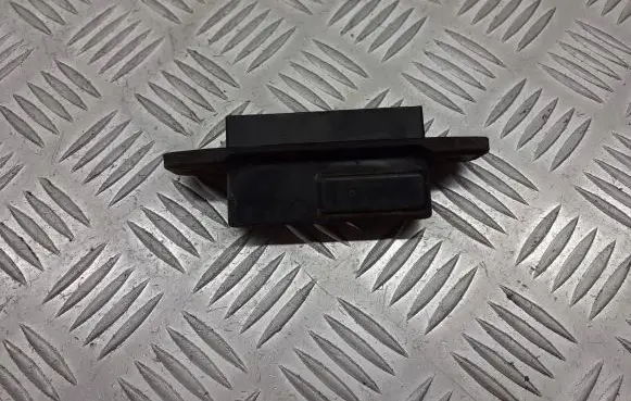 Toyota Auris 150 Tailgate/boot open switch button 74231-02530