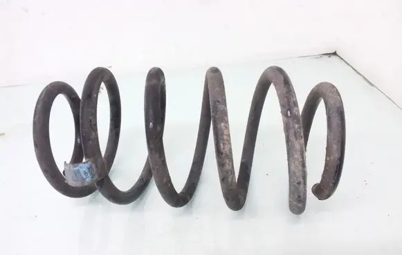 BMW X5 E53 Front coil spring 6750338