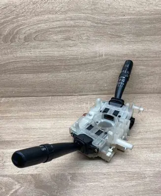 Subaru Outback Wiper turn signal indicator stalk/switch 83111AE34 17A089D