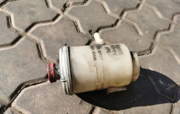 Honda FR-V Power steering fluid tank/reservoir 