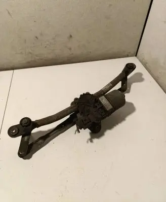 Front wiper linkage and motor