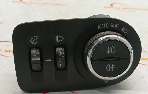 Opel Crossland X Light switch 39132267
