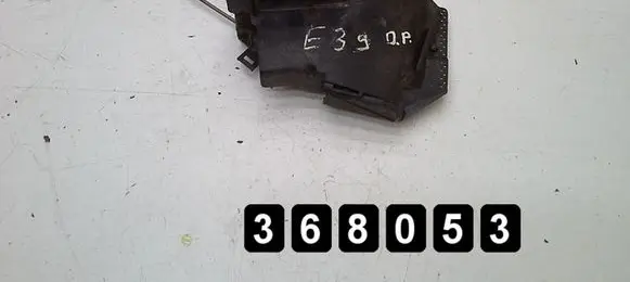 BMW 5 E39 Front door lock 8352165