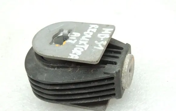 Mercedes-Benz C W205 Rear differential mounting bracket A2053501011