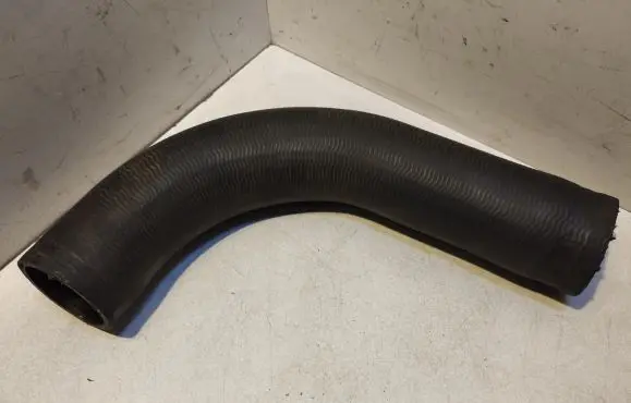 Ford Focus Intercooler hose/pipe CH686688 CH703705