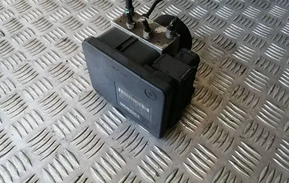 Volvo V50 ABS Pump 30742665 30742654 30742665AA