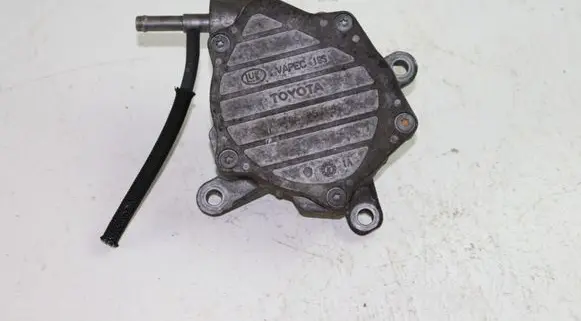 Toyota RAV 4 (XA30) Vacuum pump 01060659