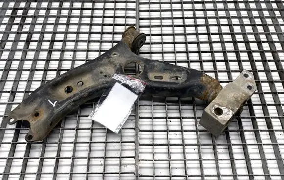 Volkswagen PASSAT B7 Front control arm 
