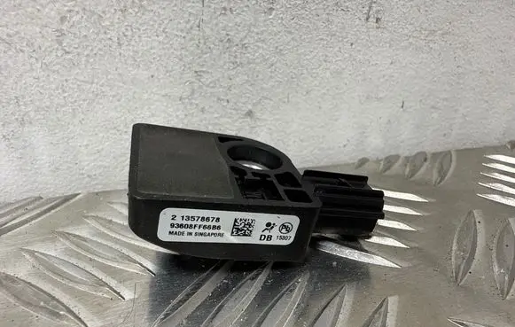 Opel Mokka Airbag deployment crash/impact sensor 13578678 93608FF66B6