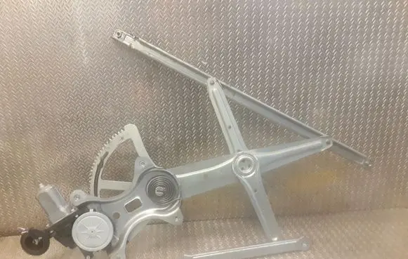 Lexus RX 330 - 350 - 400H Front door window regulator with motor 8571058010