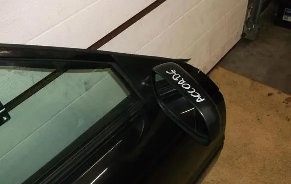 Front door electric wing mirror