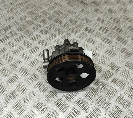Opel Insignia A Power steering pump 13309277