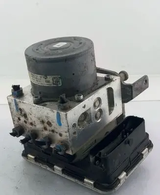 Mercedes-Benz C W205 ABS Pump A2539011600 10091515563 28515657073