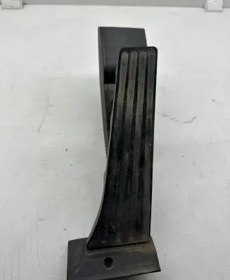 BMW 5 E60 E61 Accelerator throttle pedal 6766930 25916010