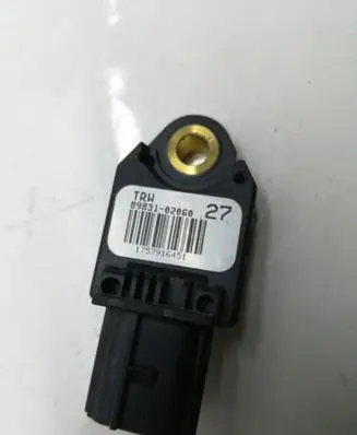 Toyota Auris 150 Airbag deployment crash/impact sensor 8983102060