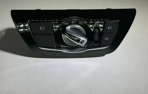 BMW 5 G30 G31 Light switch 6841881