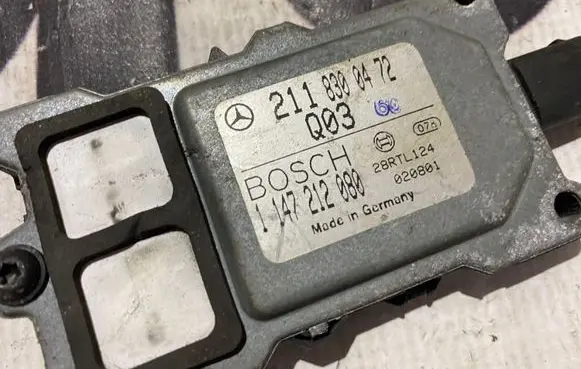 Mercedes-Benz E W211 Air quality sensor A2118300472 2118300472