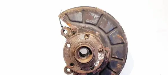 Volkswagen Touran I Front wheel hub
