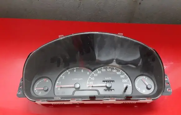 Hyundai Trajet Speedometer (instrument cluster) 940033A860 0107270003
