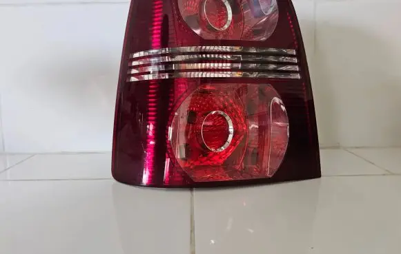 Volkswagen Touran I Rear/tail lights 1T0945111K 1T0945095