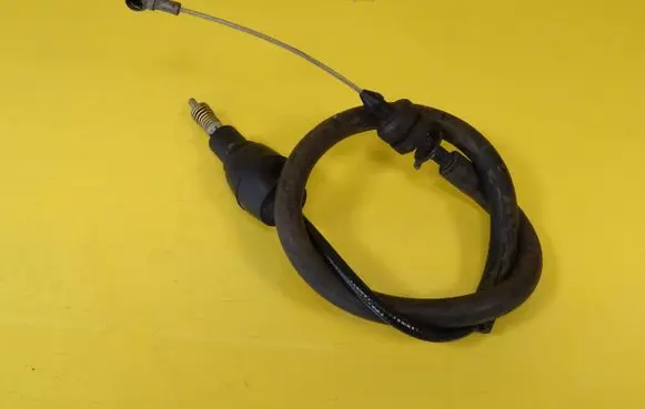 Opel Corsa B Throttle cable 90411031