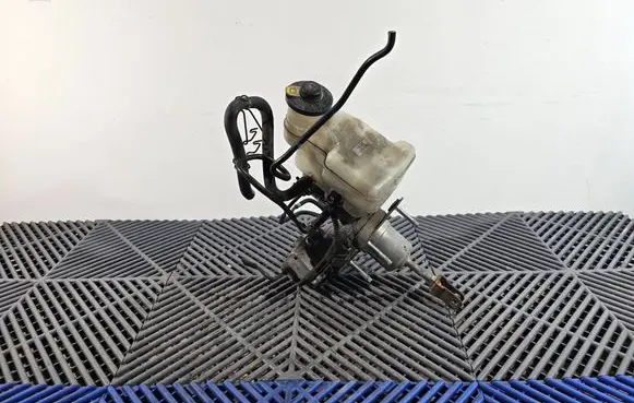 Lexus IS III XE30 Master brake cylinder 4720730070 327306263105
