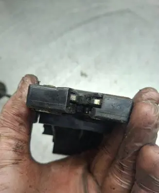 Mercedes-Benz E W211 Loading door lock A1717500085 A1717500185